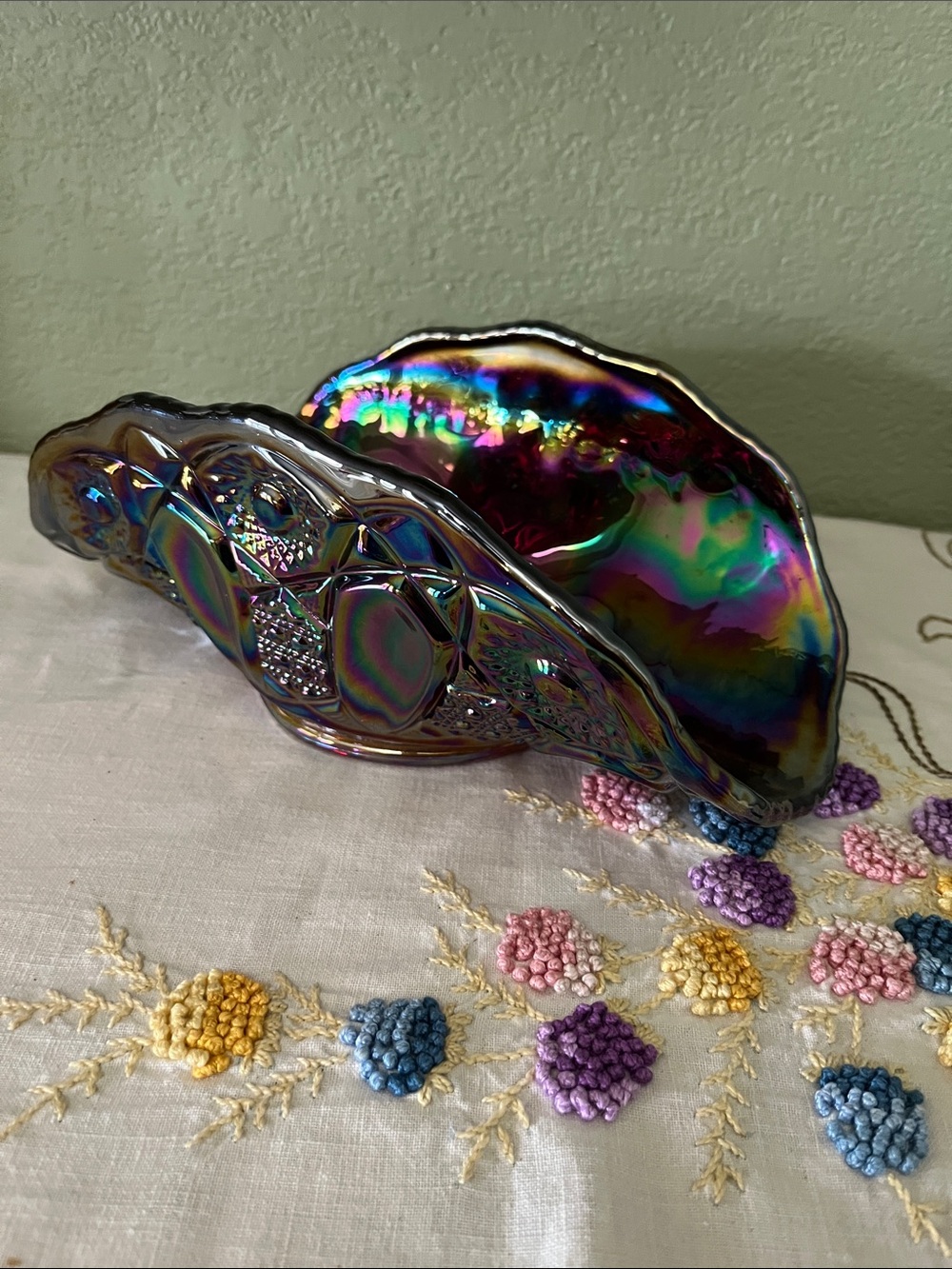 Vintage Amethyst Carnival Glass Shell Bowl | Iridescent Ruffled Centerpiece